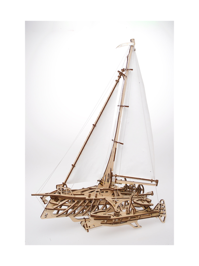 Ugears trimaran merihobus